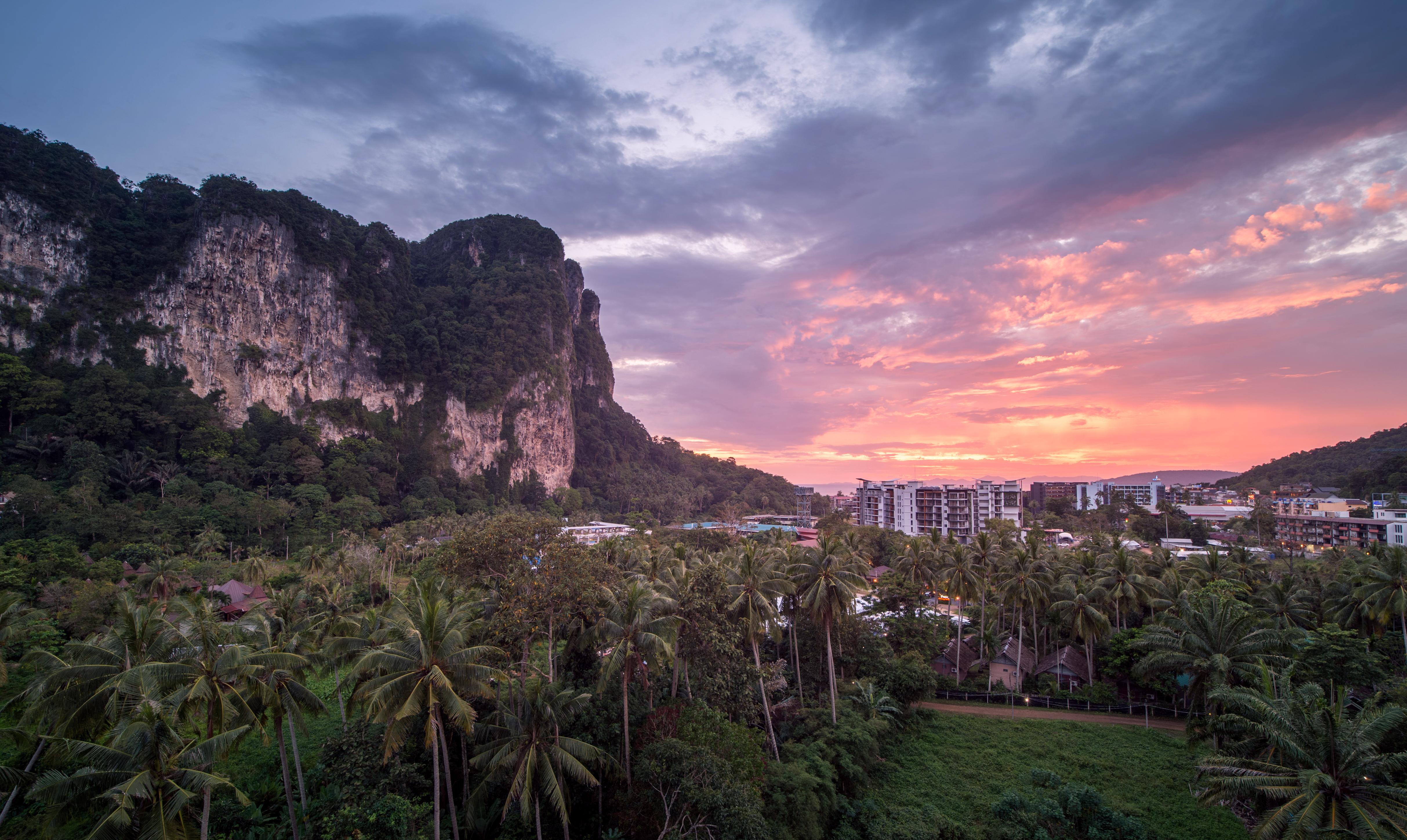 Andaman Breeze Resort - Sha Plus Krabi Bagian luar foto